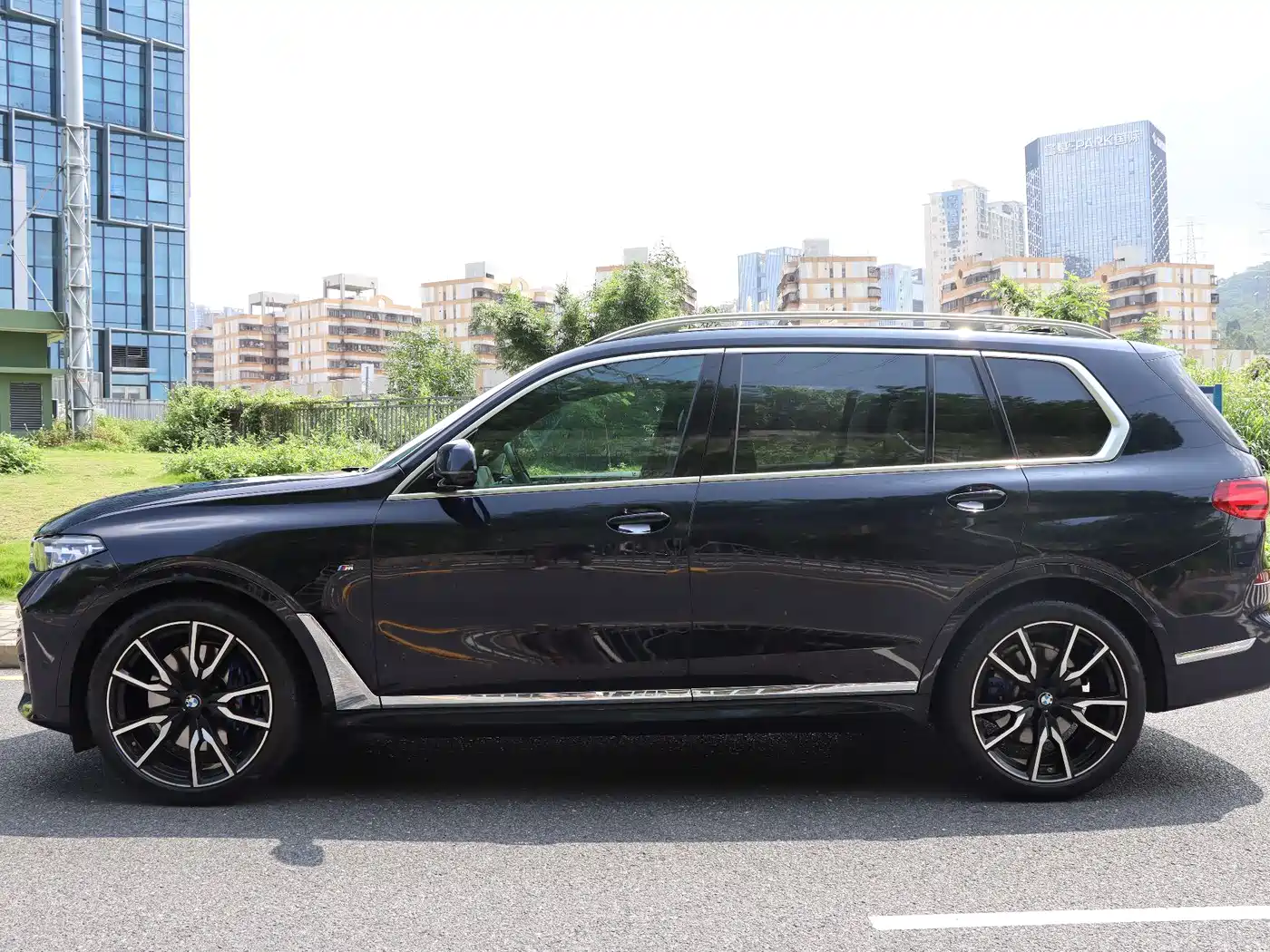BMW X7 2019 xDrive40i Executive M Sport Package фото 7