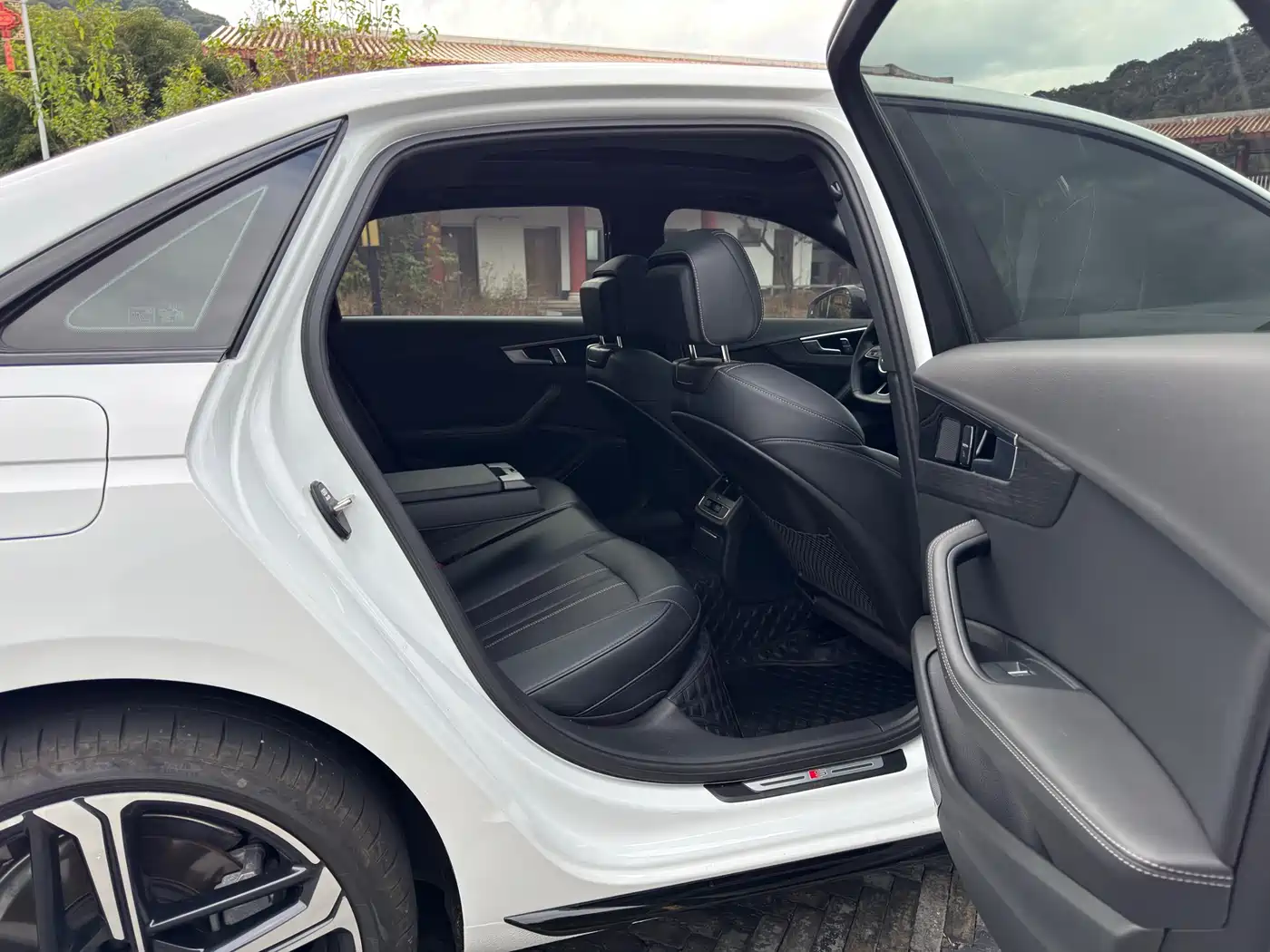 Audi A4L 2024 40 TFSI Luxury Dynamic фото 19