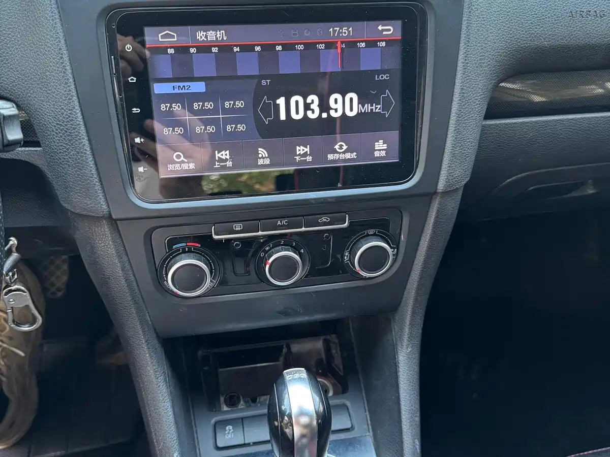 Volkswagen Golf 2014 1.4TSI Automatic Comfort фото 7