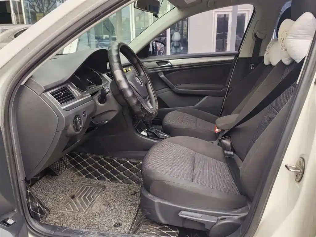 Volkswagen Bora 2018 1.5L Automatic Fashion фото 3