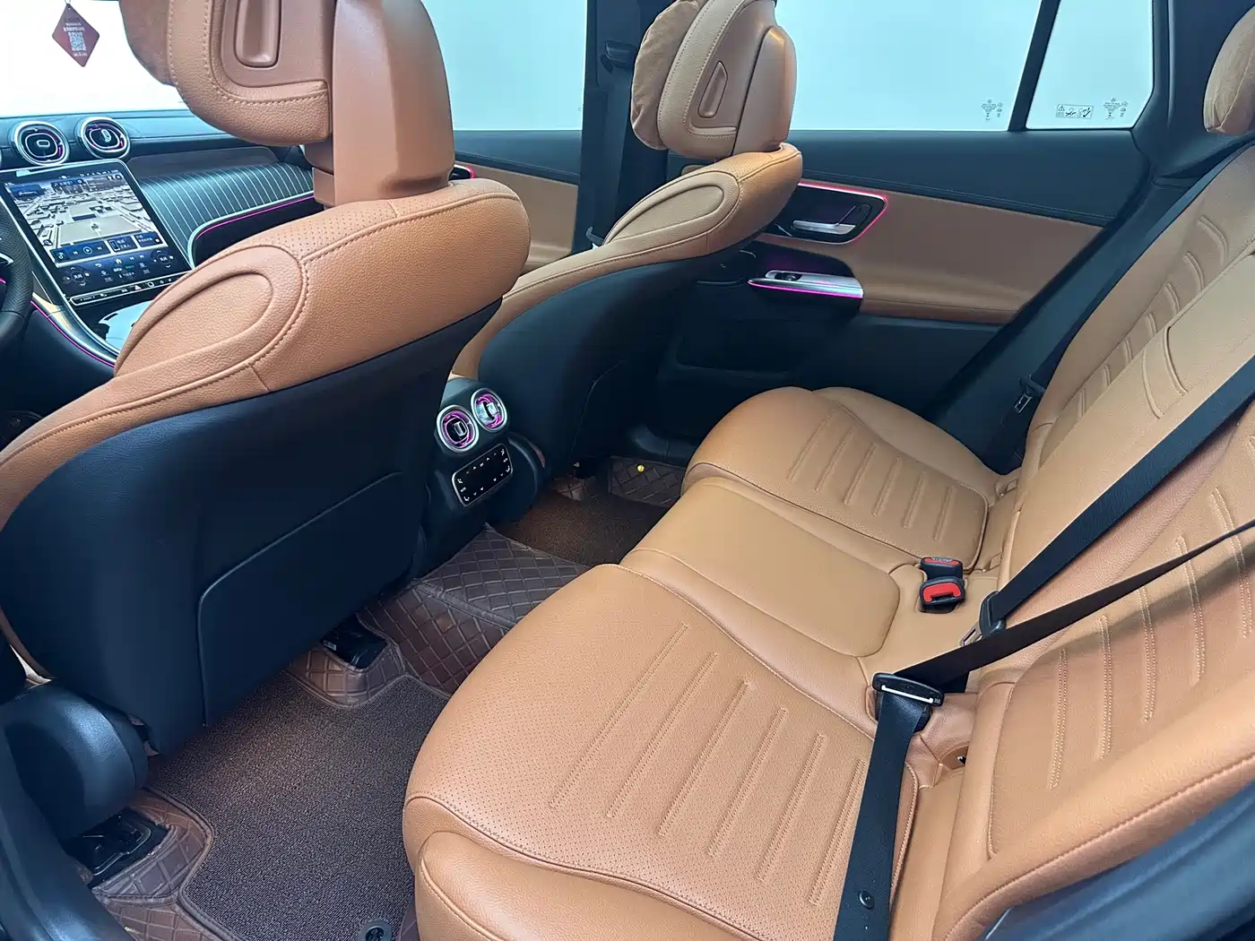 Mercedes-Benz GLC 2023 Facelift GLC 260 L 4MATIC Luxury 5-Seater фото 5