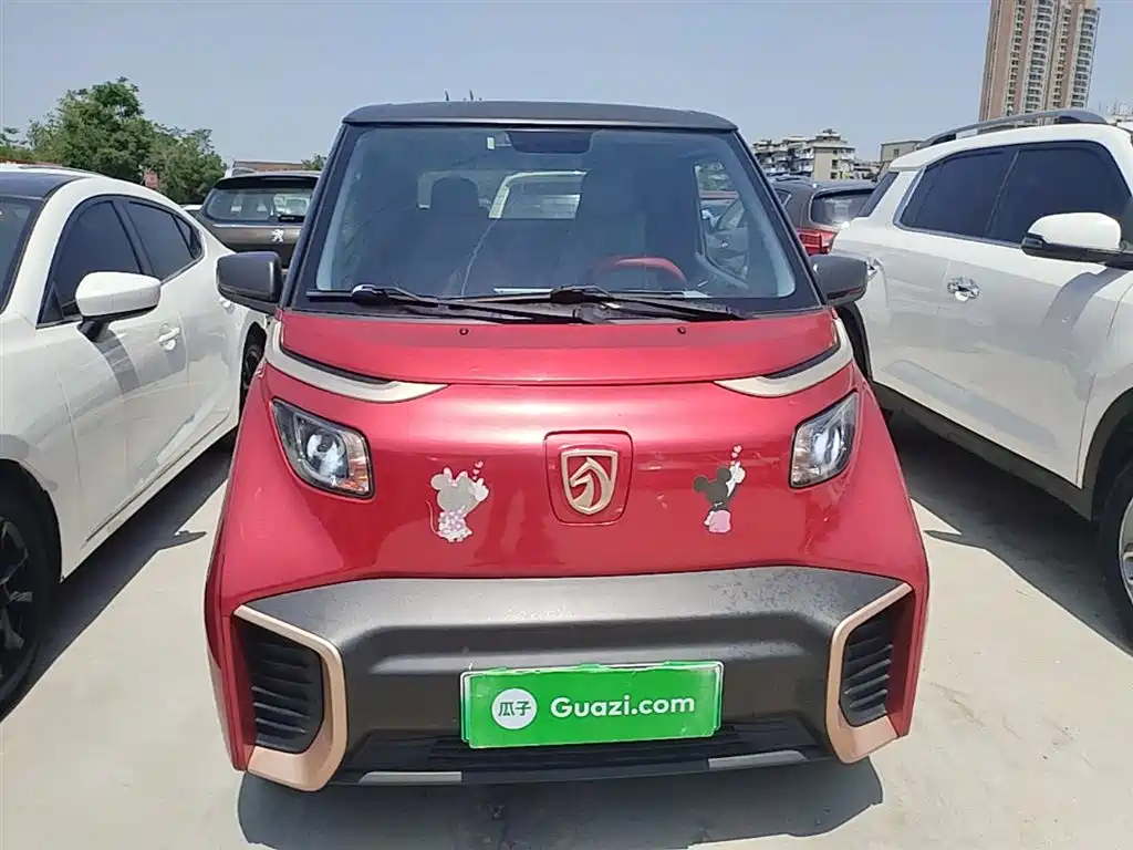 BAOJUN E200