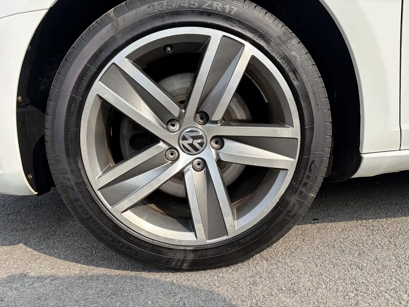 Volkswagen FAW-Volkswagen CC 2016 Model 1.8TSI Premium фото 14