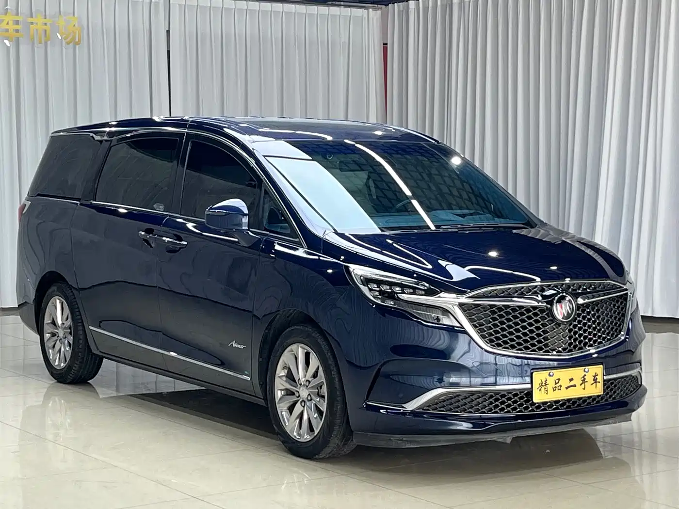 Фото 3 - Buick GL8