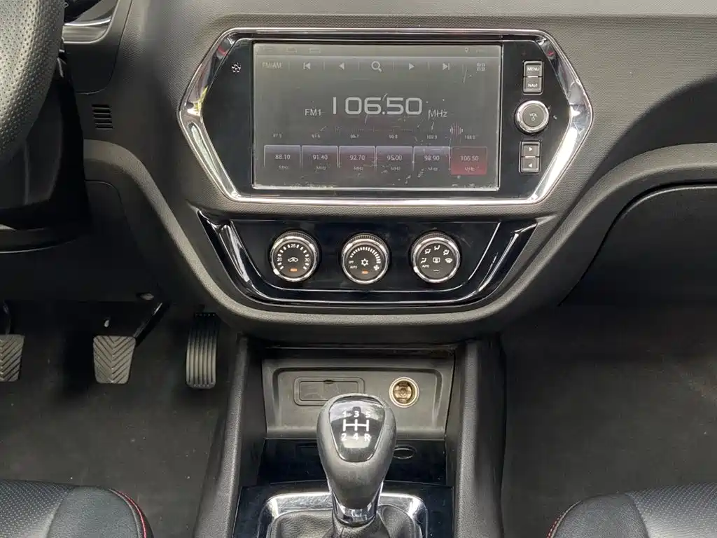 Soueast DX3 2017 2016 1.5L Manual Premium