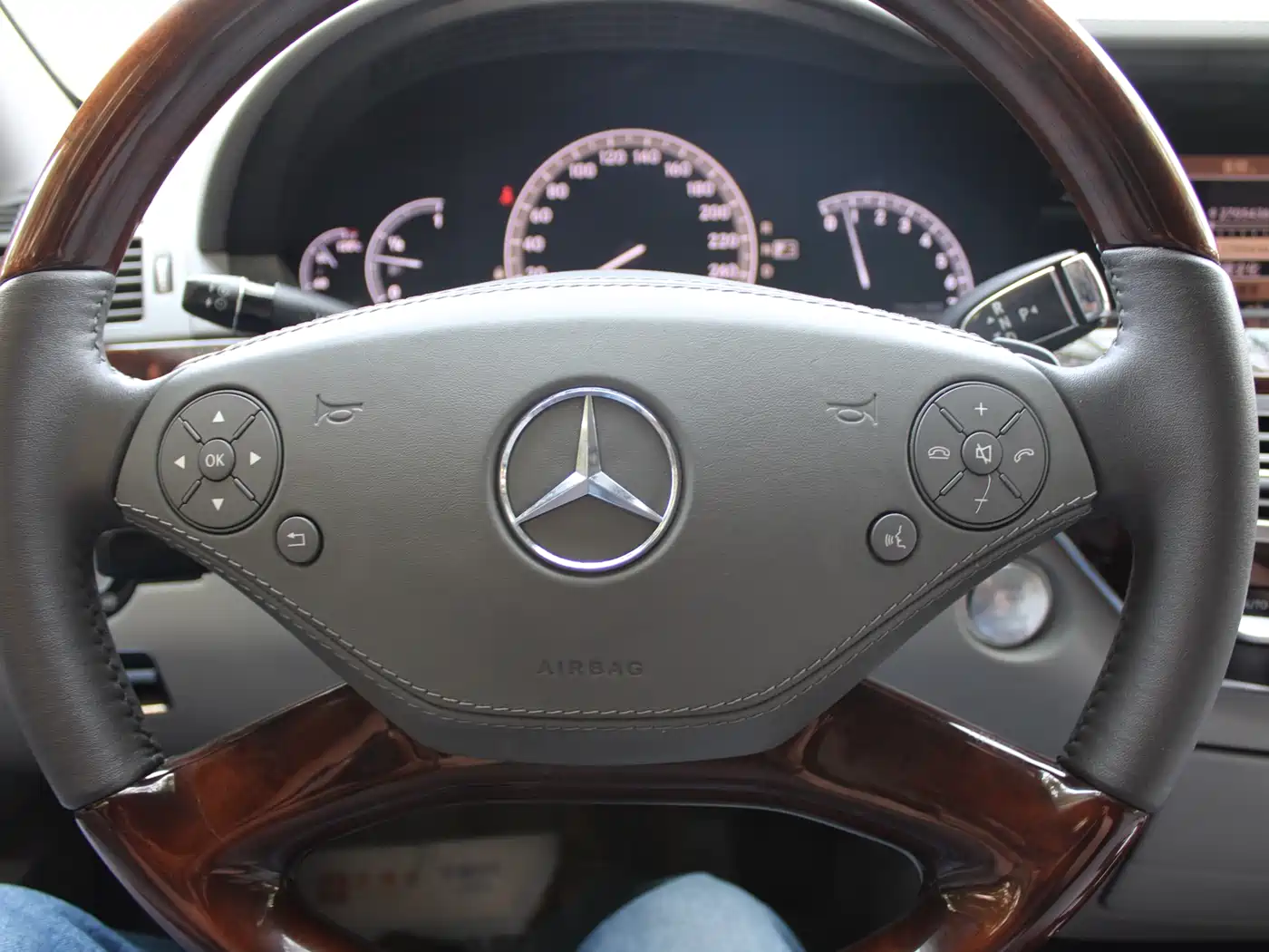 Mercedes-Benz S-Class 2010 S 350 L 4MATIC фото 9