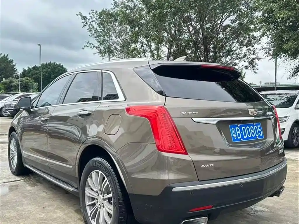Cadillac XT5 2016 28T AWD Luxury Model фото 8