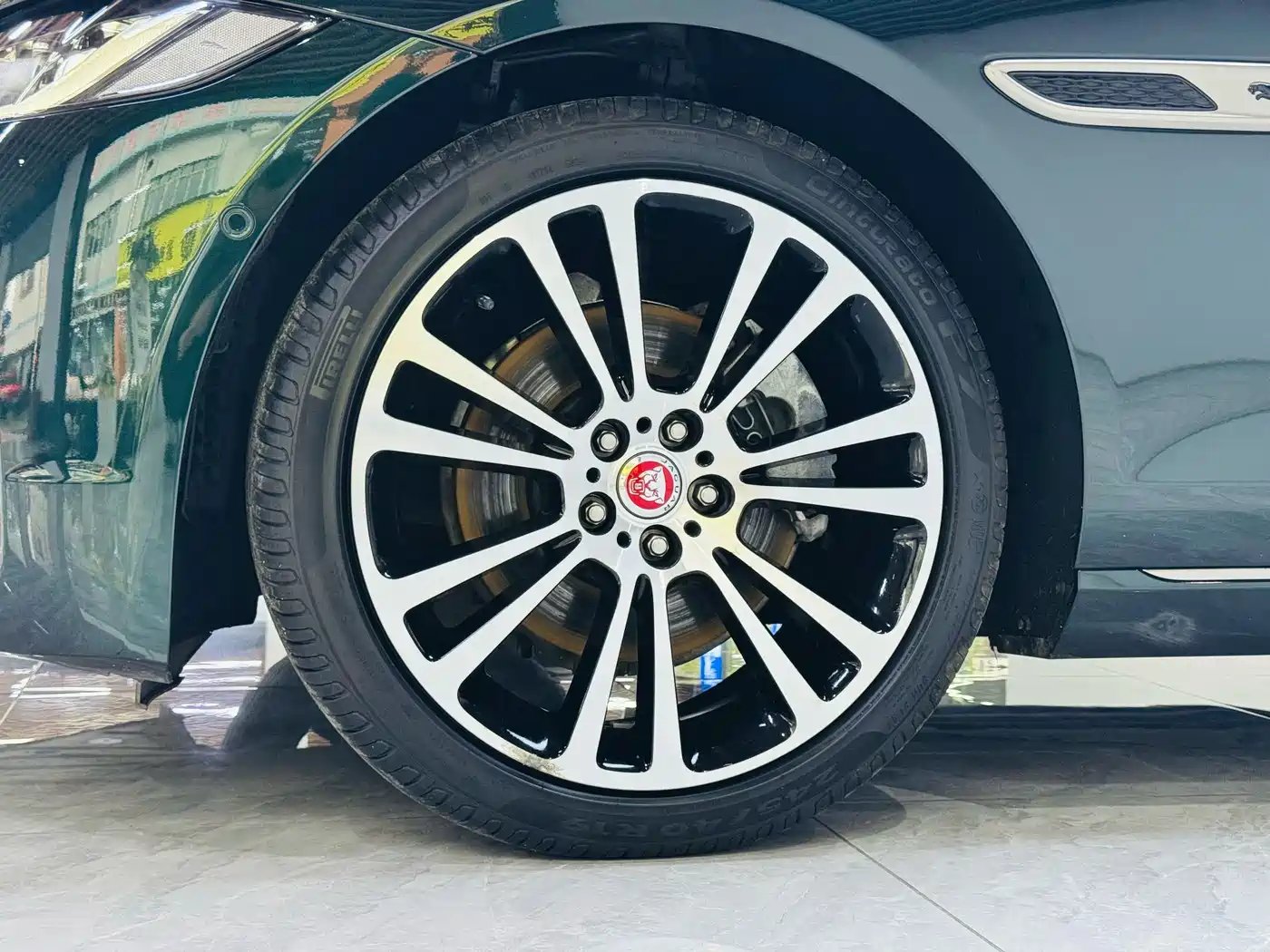 Jaguar XFL 2025 2024 2.0T P250 2WD Premium Luxury