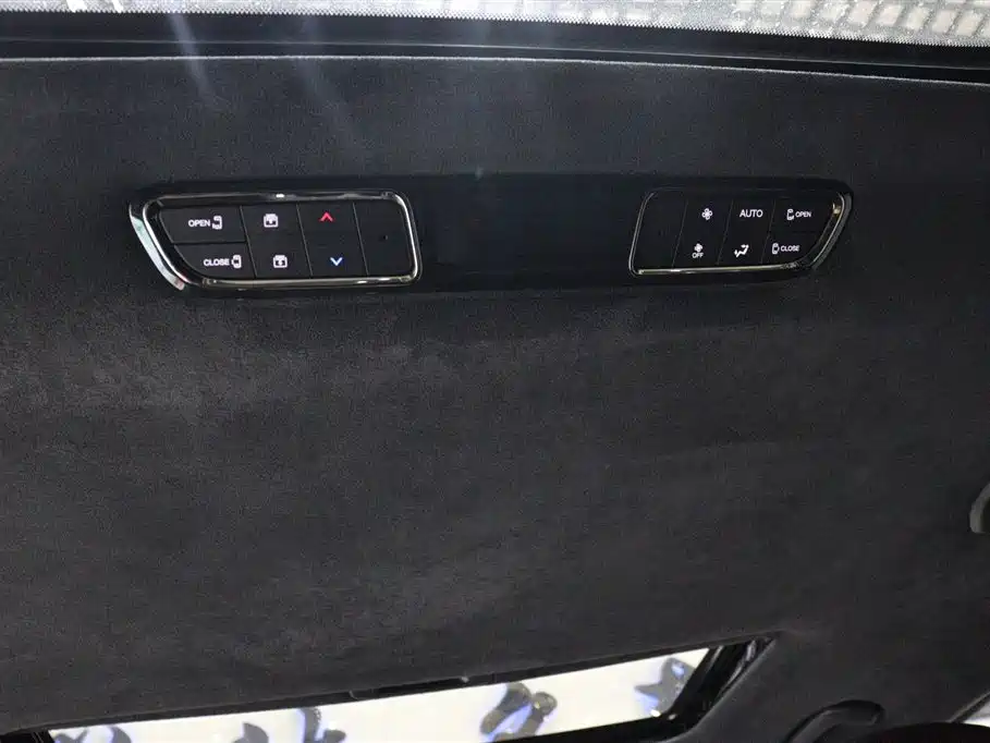 GAC Trumpchi Trumpchi M8 2024 Patriarch Series 400T Ultimate Edition фото 12
