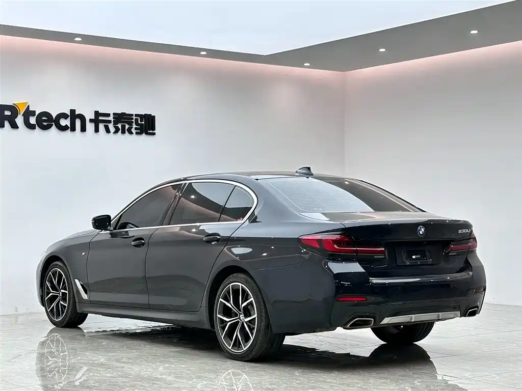 BMW 5 Series 2022 530Li Exclusive M Sport Package фото 3