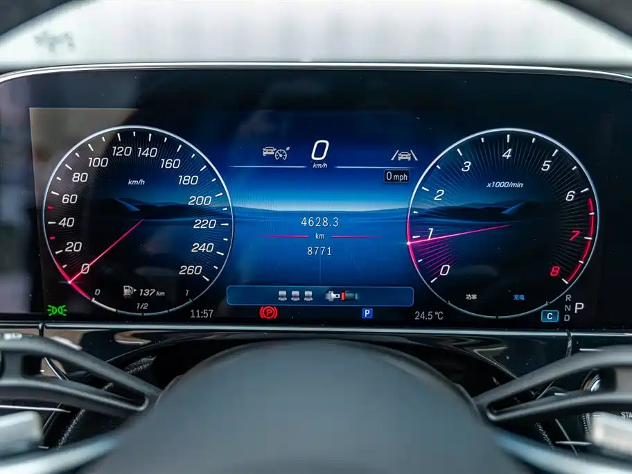 MERCEDES-BENZ E CLASS