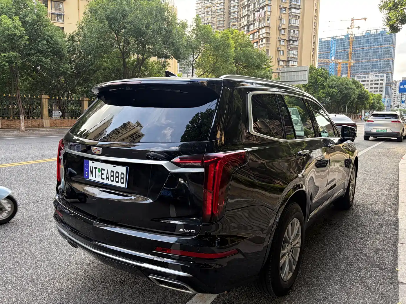 Фото 17 - Cadillac XT6