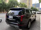 Photo 17 - Cadillac XT6