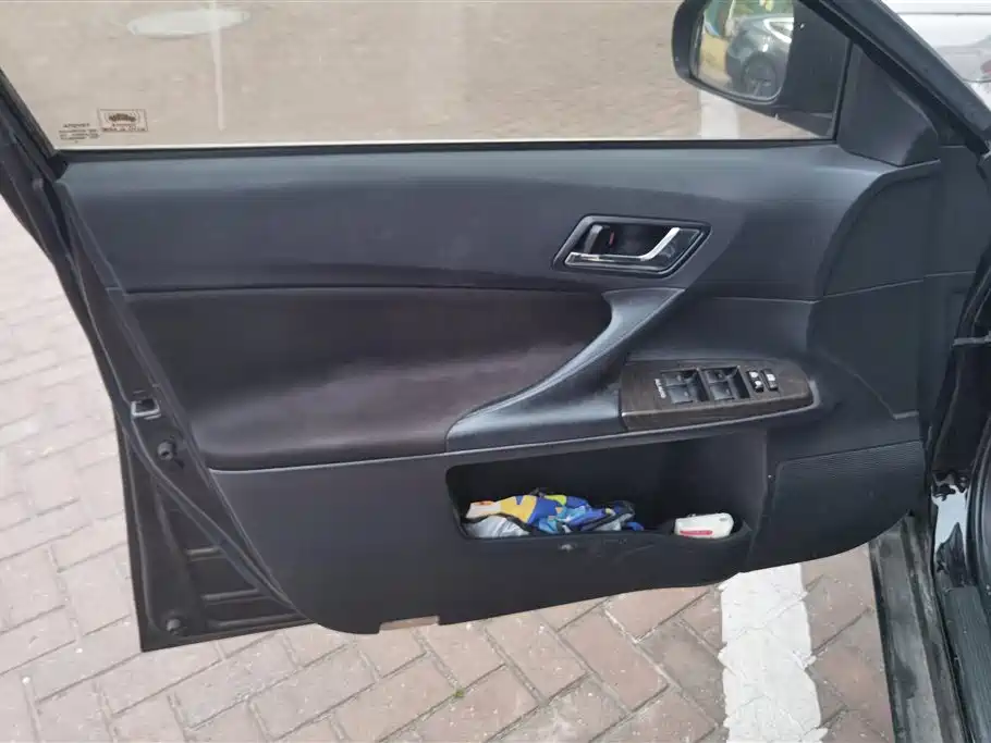 Toyota Reiz 2013 2.5S Elite Edition фото 7