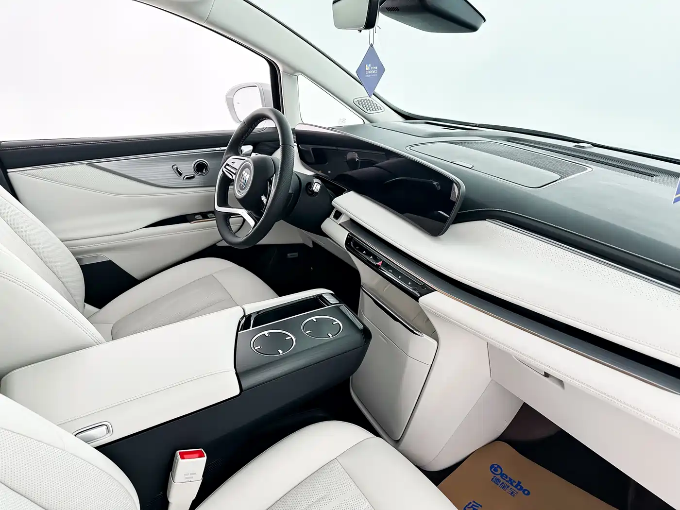 BUICK GL8 NEW ENERGY