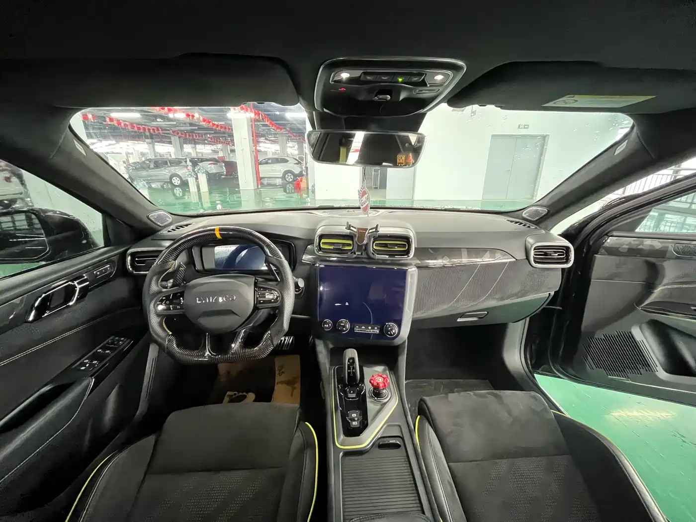 Lynk & Co 03 2022 03+ 2.0TD Auto Wind Rider Edition фото 12