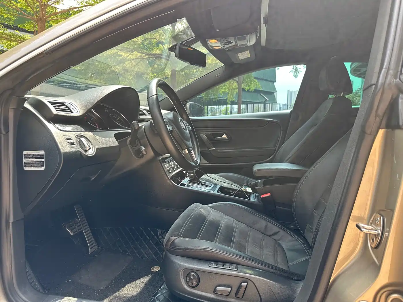 Volkswagen FAW-Volkswagen CC 2015 1.8TSI Luxury фото 7