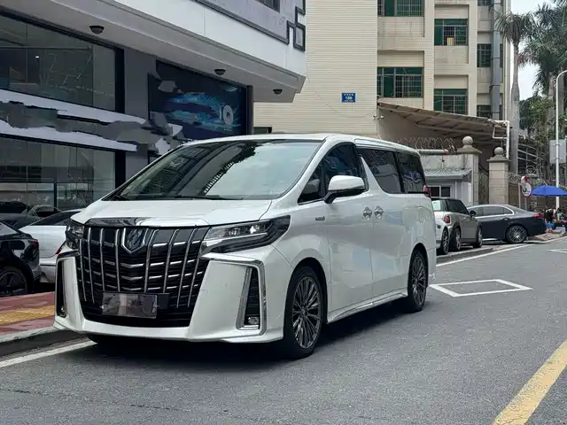 Toyota Alphard 2021