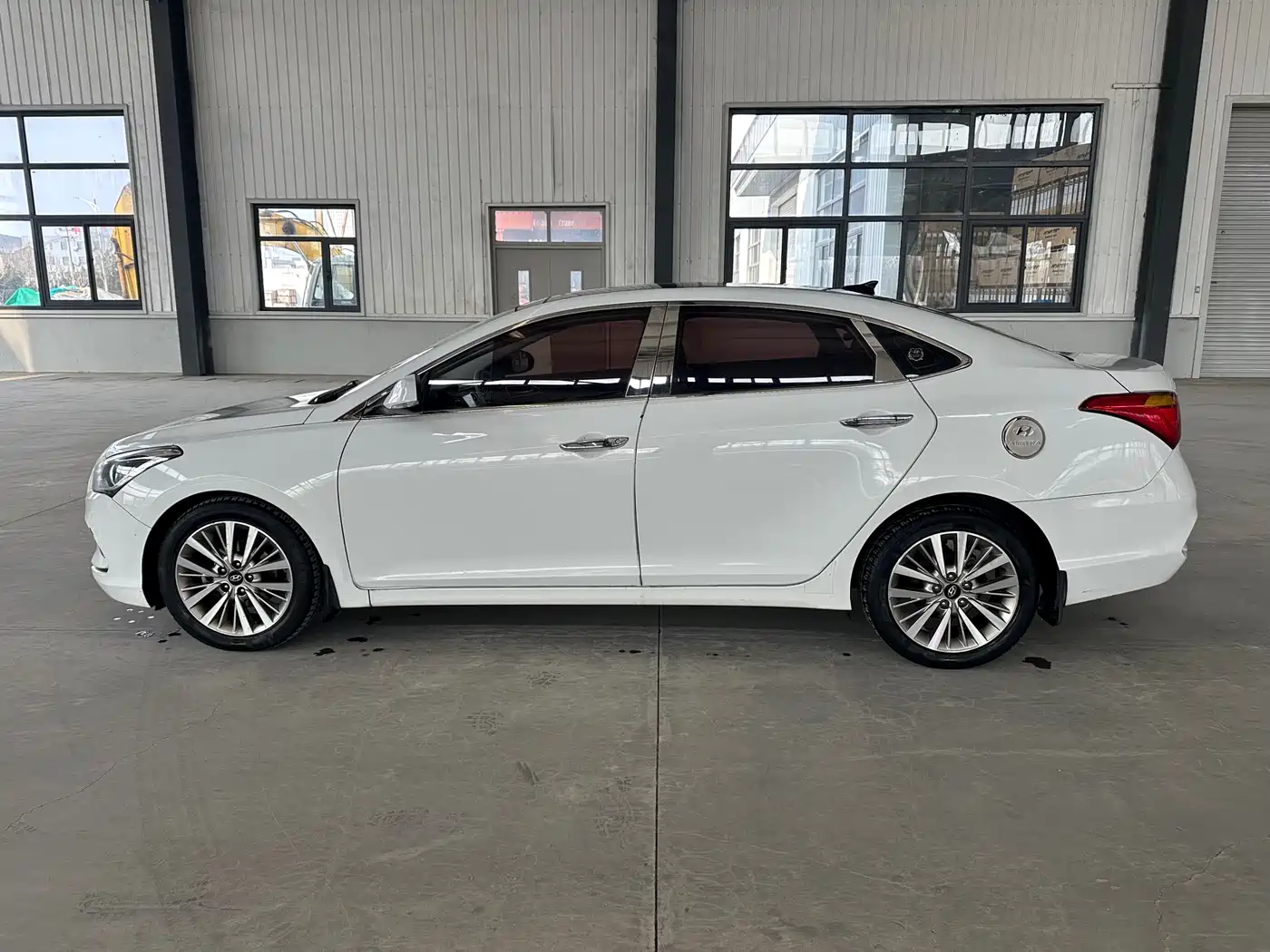 HYUNDAI NAME PICTURE