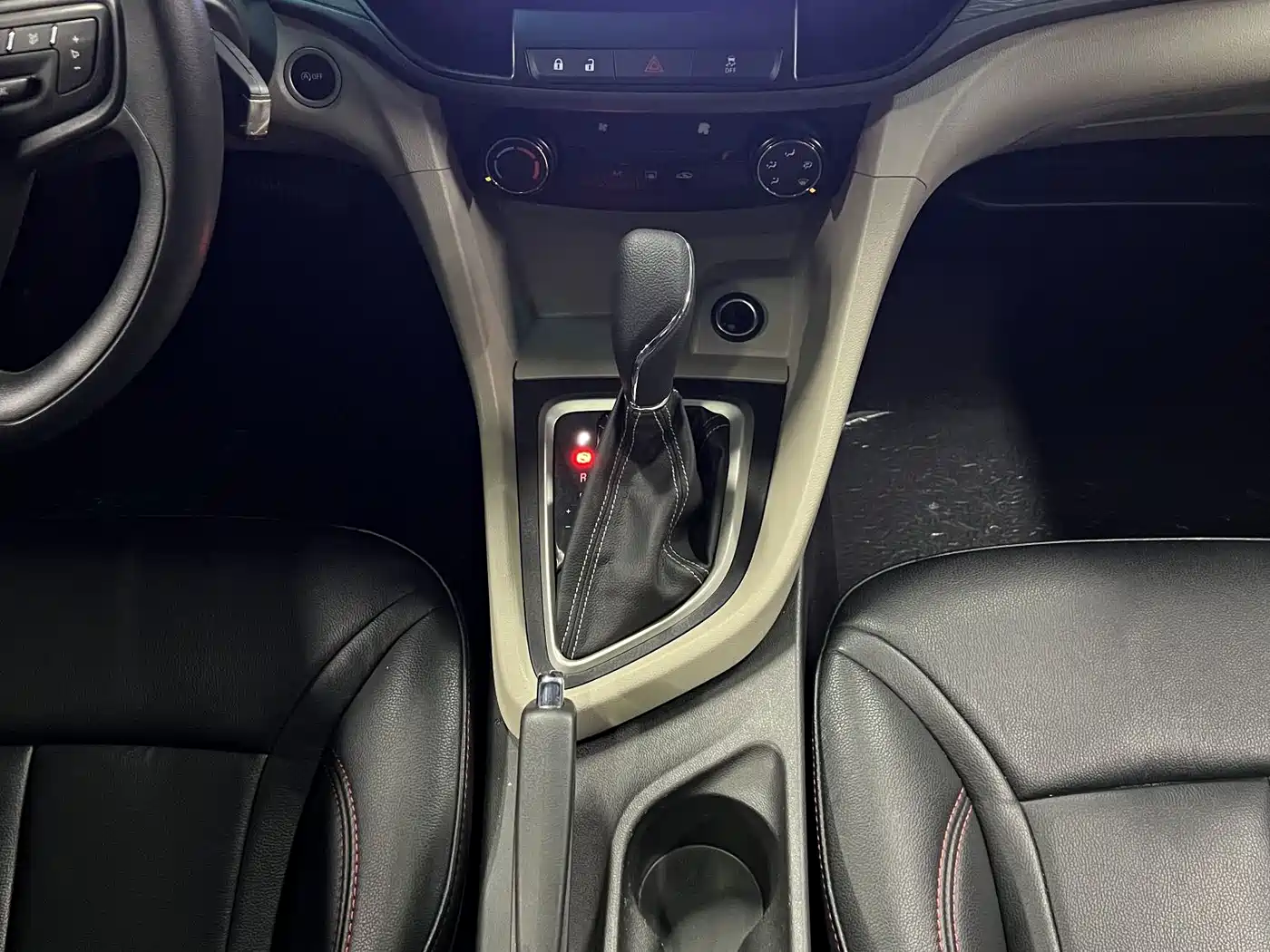 Buick Excelle 2017 15N Automatic Elite фото 15