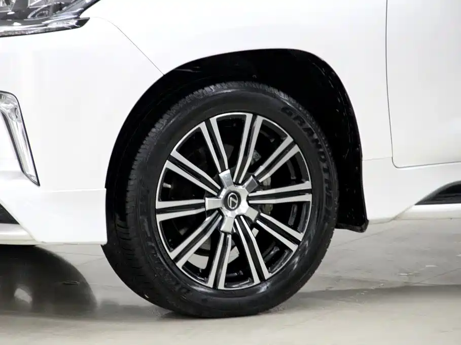 Lexus LX 2020 2019 570 Peak Special Edition