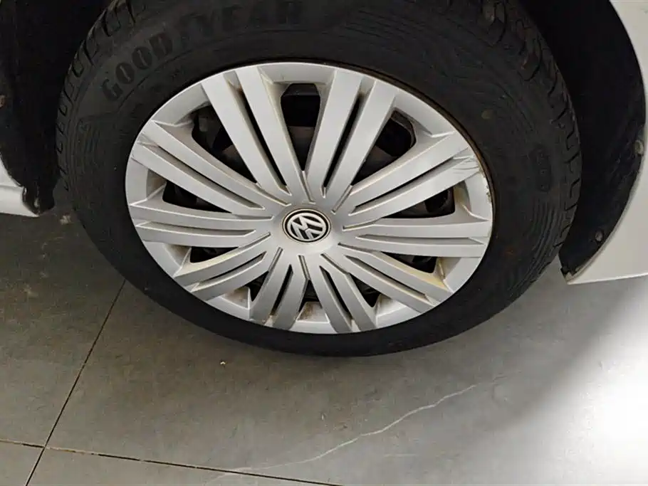 Volkswagen Polo 2016 1.6L Automatic Comfort фото 6
