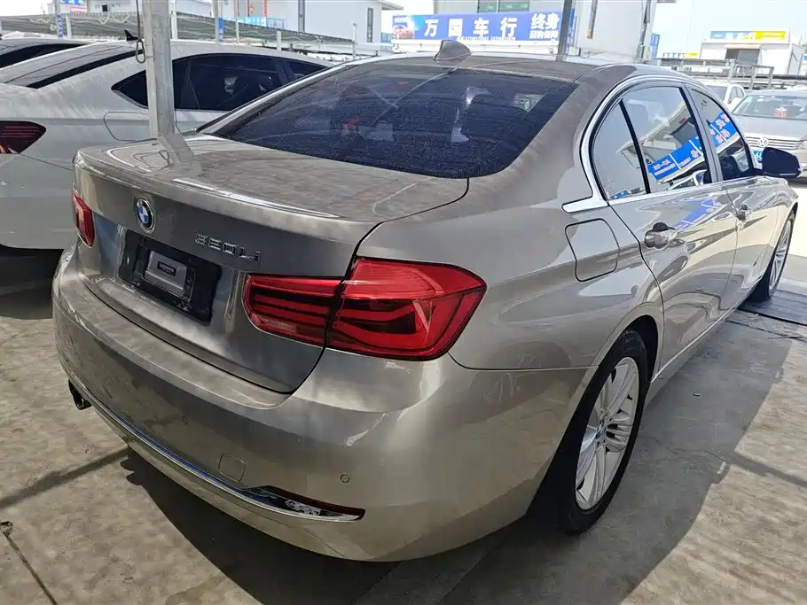 BMW 3 Series 2017 320Li Fashion фото 3