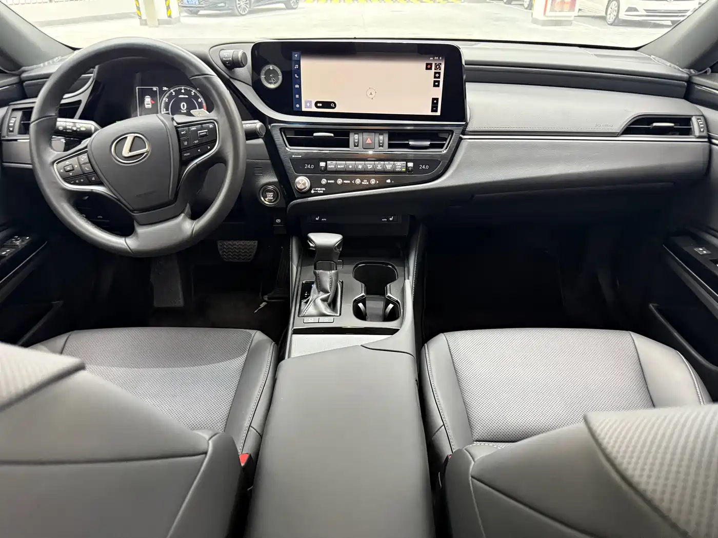 Lexus ES 2022 200 Excellence Edition фото 7