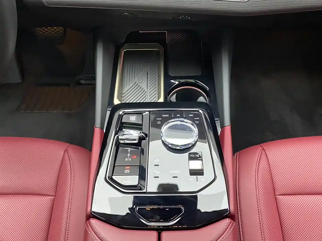 BMW 5 Series 2025 530Li Premium M Sport Package фото 21