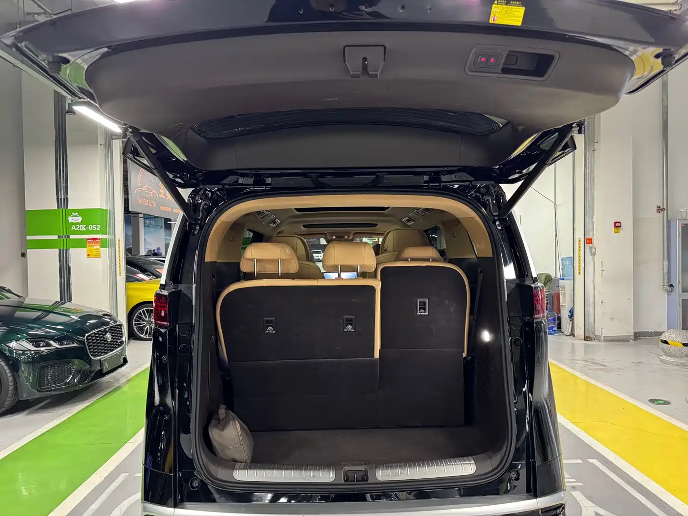 Denza D9 2025 DM-i Smart Drive Edition 1020 AWD Premium фото 16
