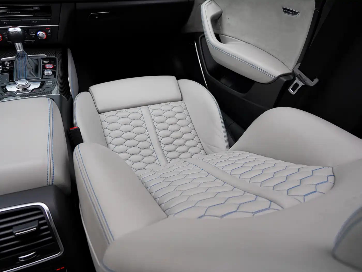 Audi RS 6 2018 RS 6 4.0T Avant Premium Sport Limited Edition фото 21