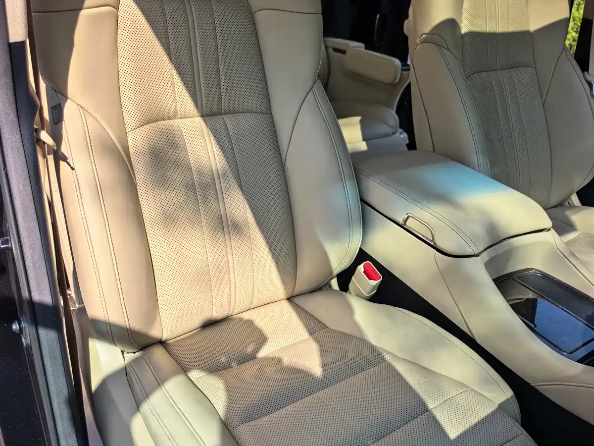 Фото 9 - Toyota Vellfire