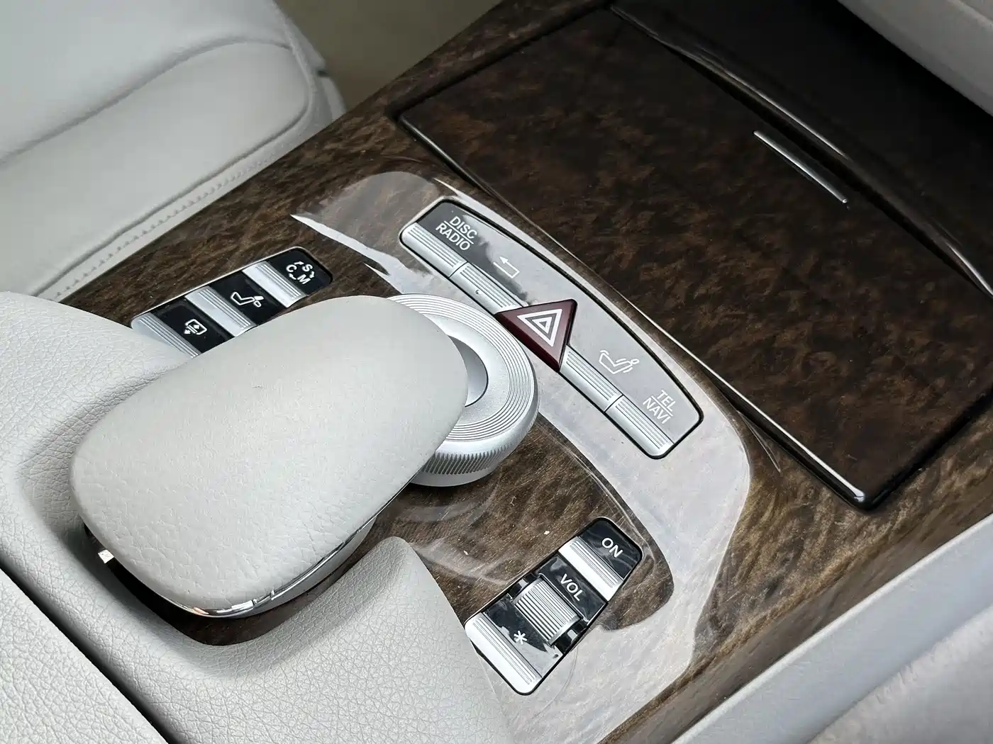 Mercedes-Benz S-Class 2010 S 300 L Premium фото 16