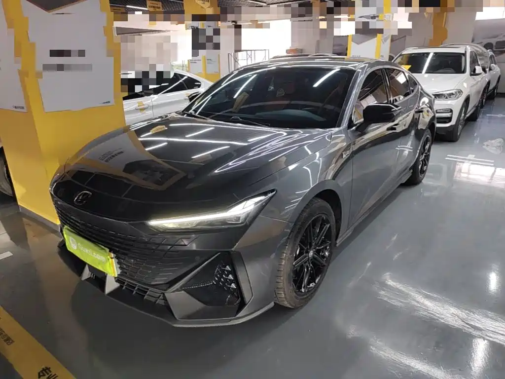 Changan UNI-V iDD 2023 2023 ZhiDian iDD 1.5T 113km Smart Fun Edition