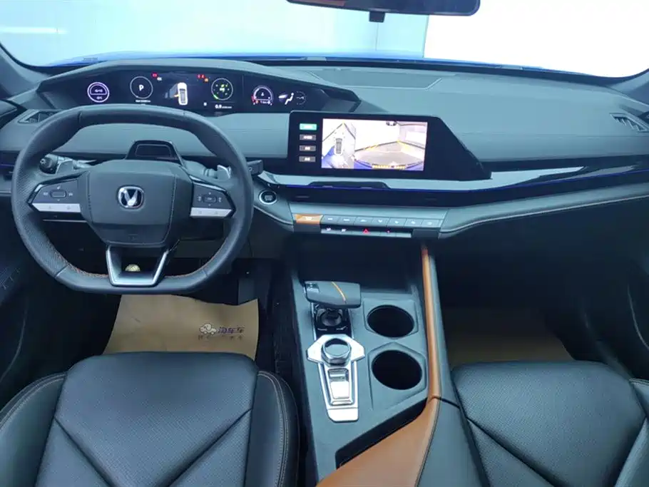 CHANGAN UNI-V