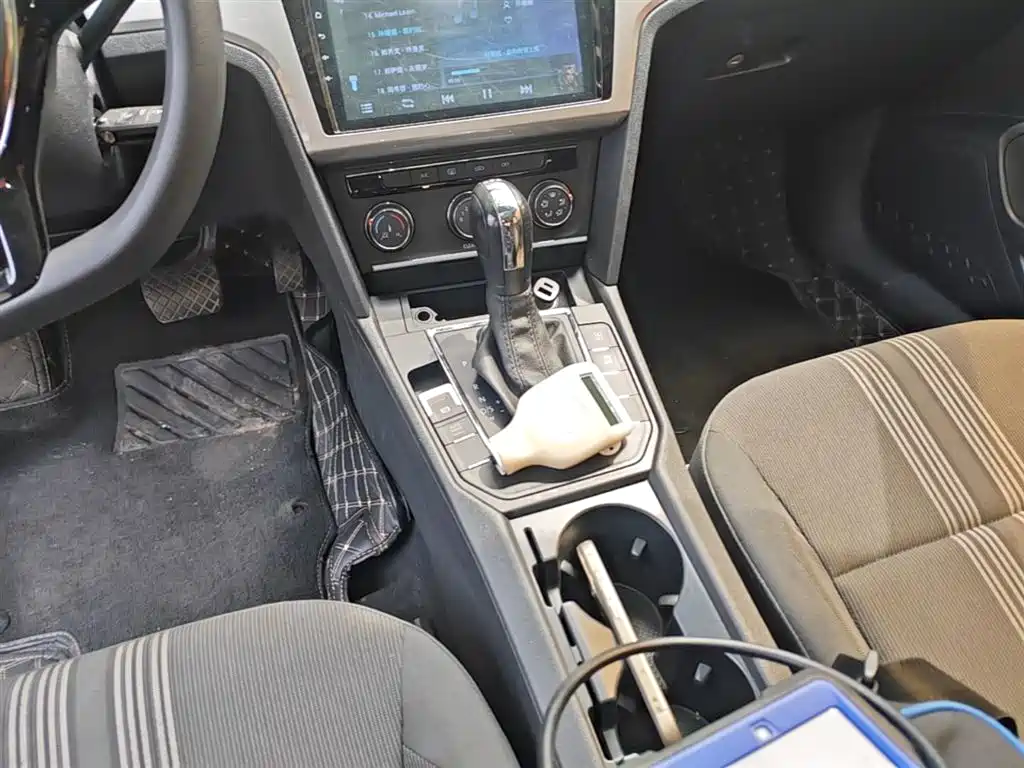 Volkswagen Lamando 2017 230TSI DSG Trend Edition фото 14