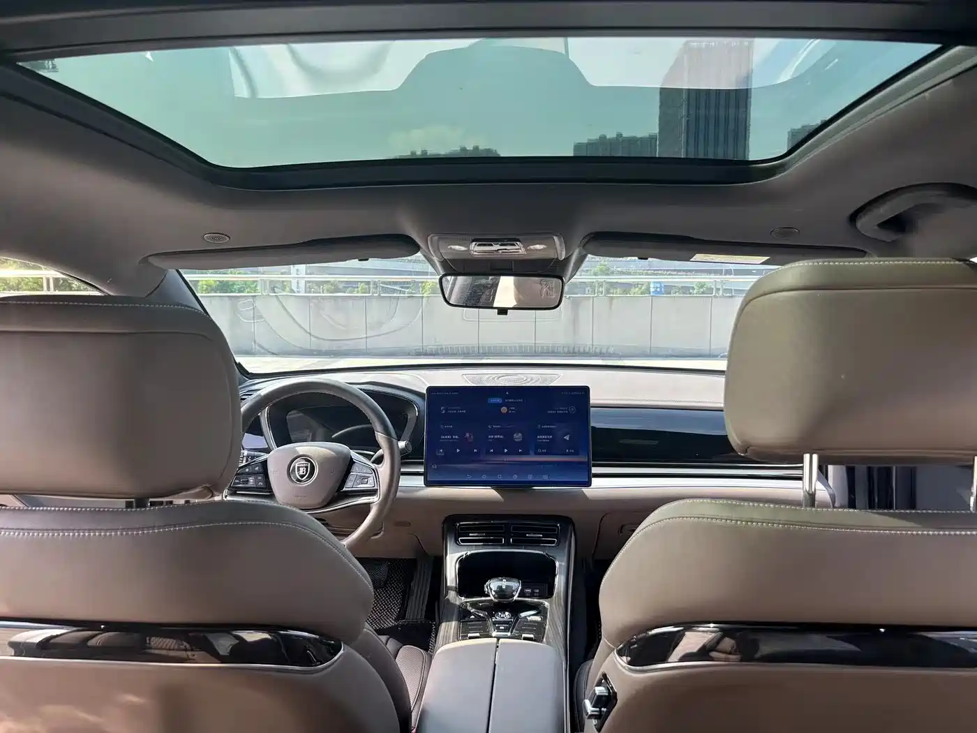 BYD Han 2022 DM-i 121KM Premium фото 14