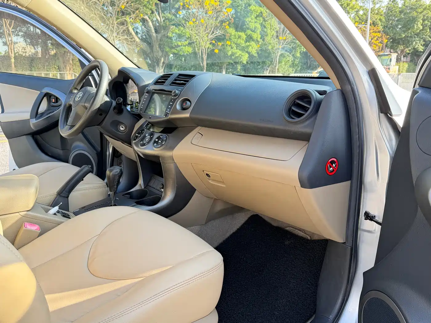 Toyota RAV4 Rongfang 2013 Special Edition 2.0L Auto Classic фото 7
