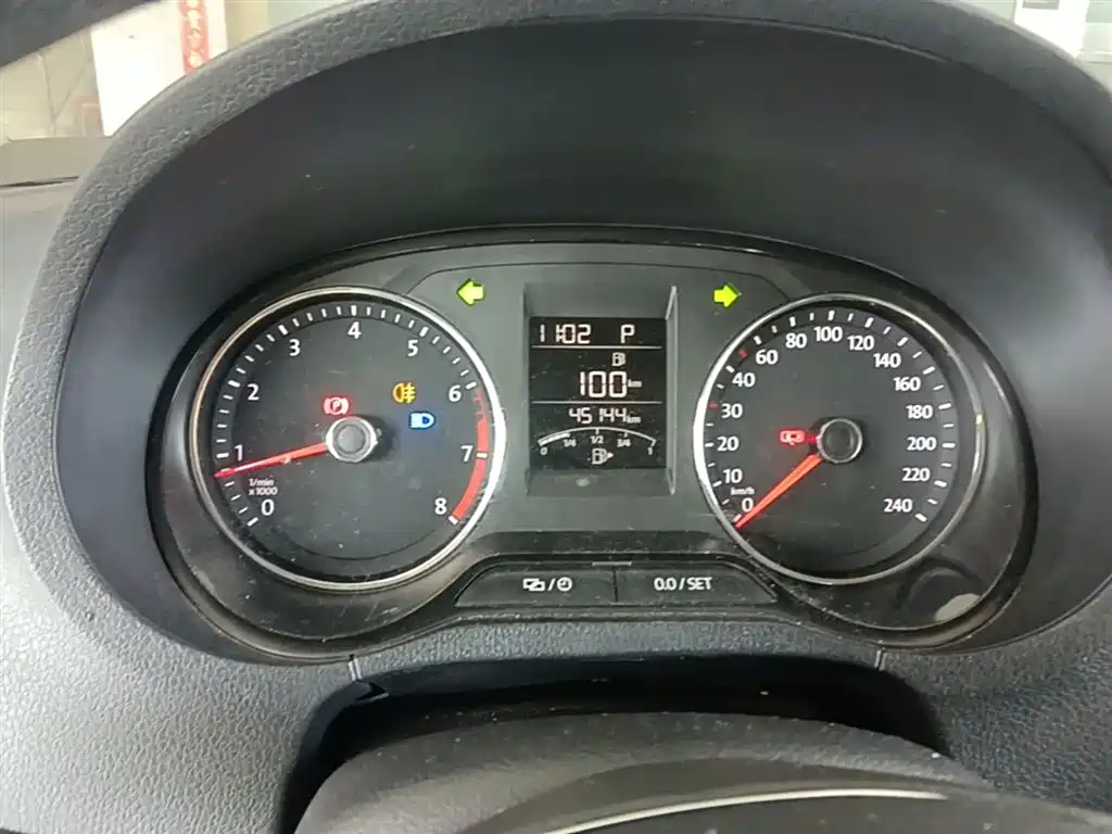 Volkswagen Polo 2018 1.5L Auto Comfort фото 12