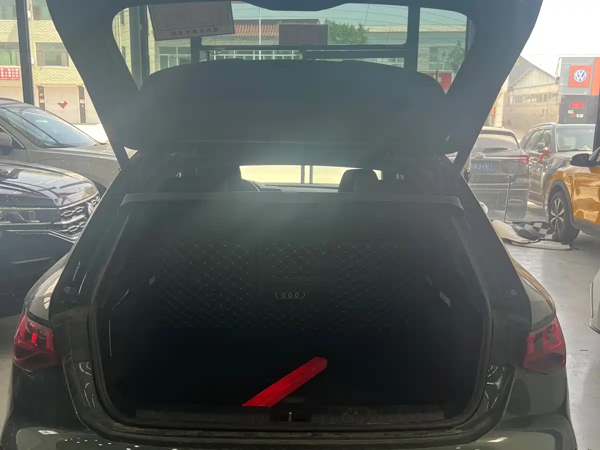 Audi A3 2023 Sportback 35 TFSI Fashion Sport фото 10