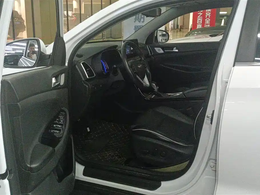 Hyundai Tucson 2019 280TGDi Dual-clutch 2WD Smart Connect Edition China VI фото 9