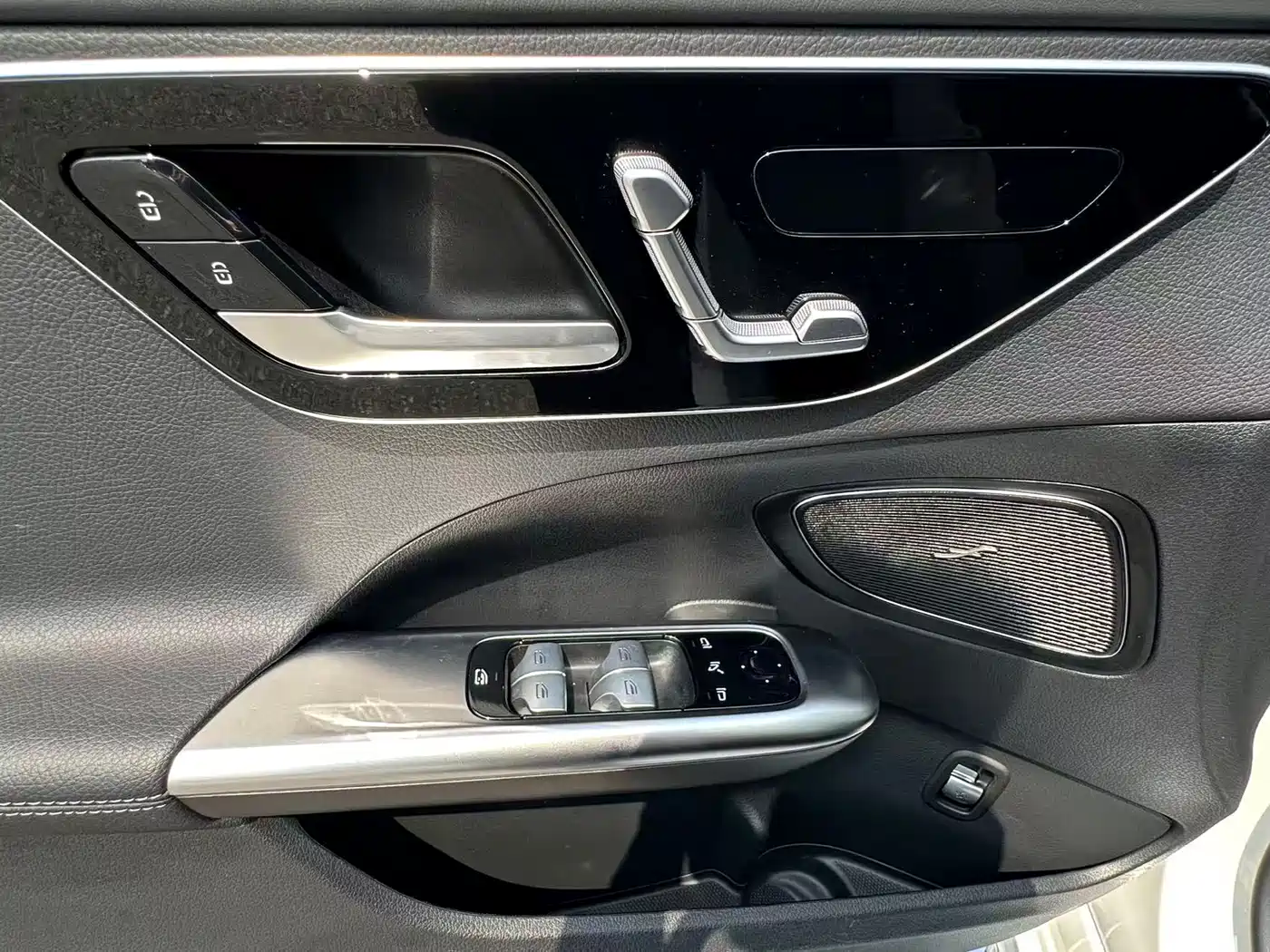 Mercedes-Benz C-Class 2024 Facelift C 260 L Sport фото 15