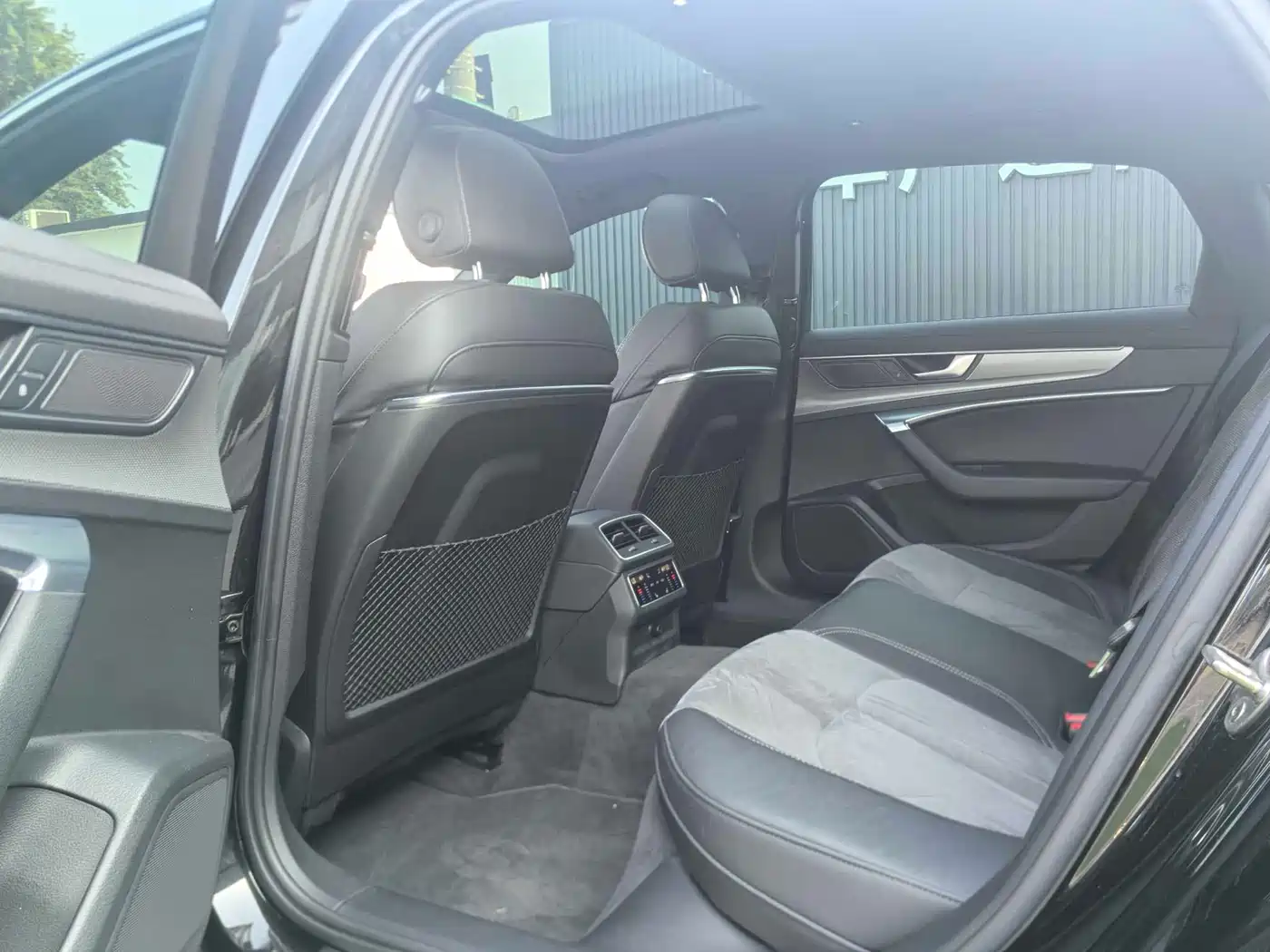 Audi A6L 2021 45 TFSI Exclusive Sport фото 7
