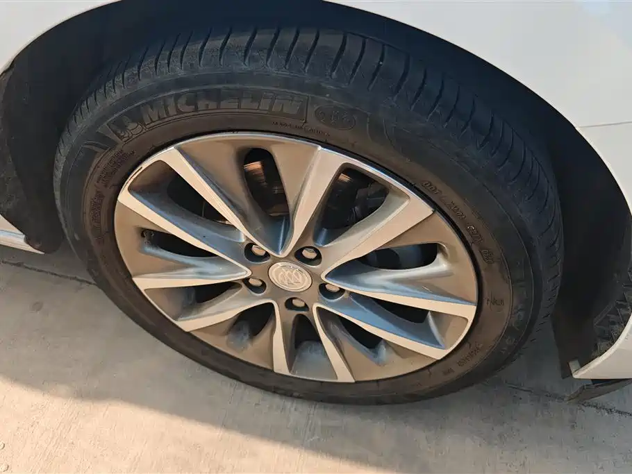 Buick GL6 2019 18T 6-seat Connected Luxury China VI фото 6