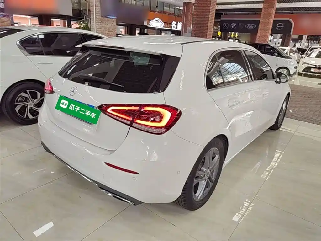 Mercedes-Benz A-Class (Import) 2019 A 200 Dynamic Version фото 7
