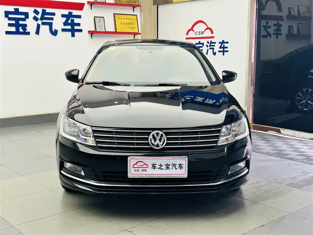 Volkswagen Lavida 2017 1.6L Automatic Comfort Edition фото 2