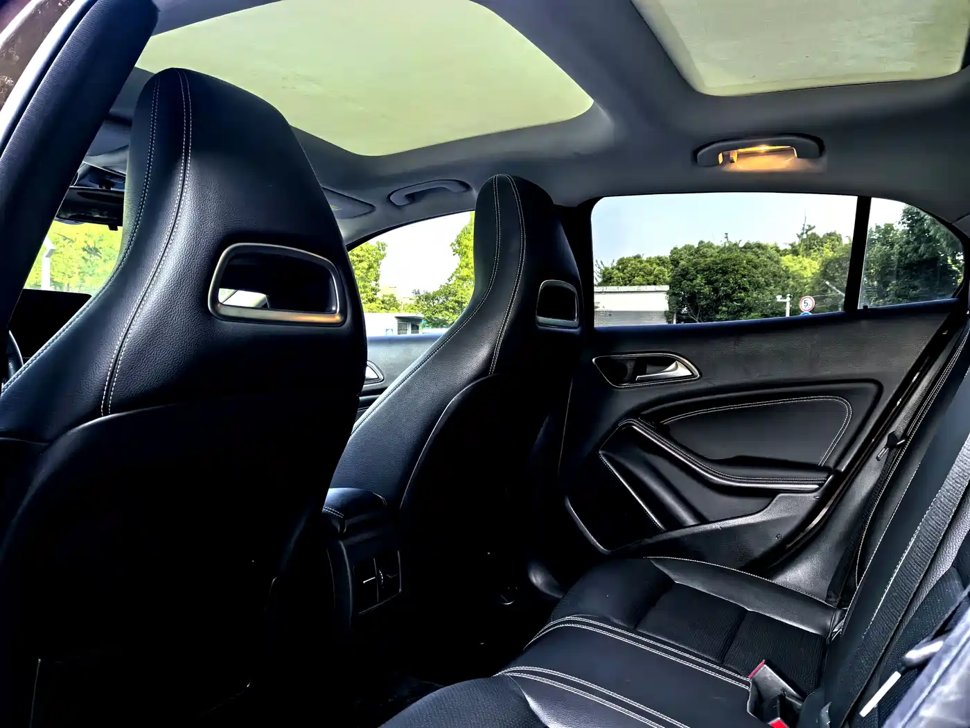 Mercedes-Benz GLA 2017 GLA 200 Fashion фото 9