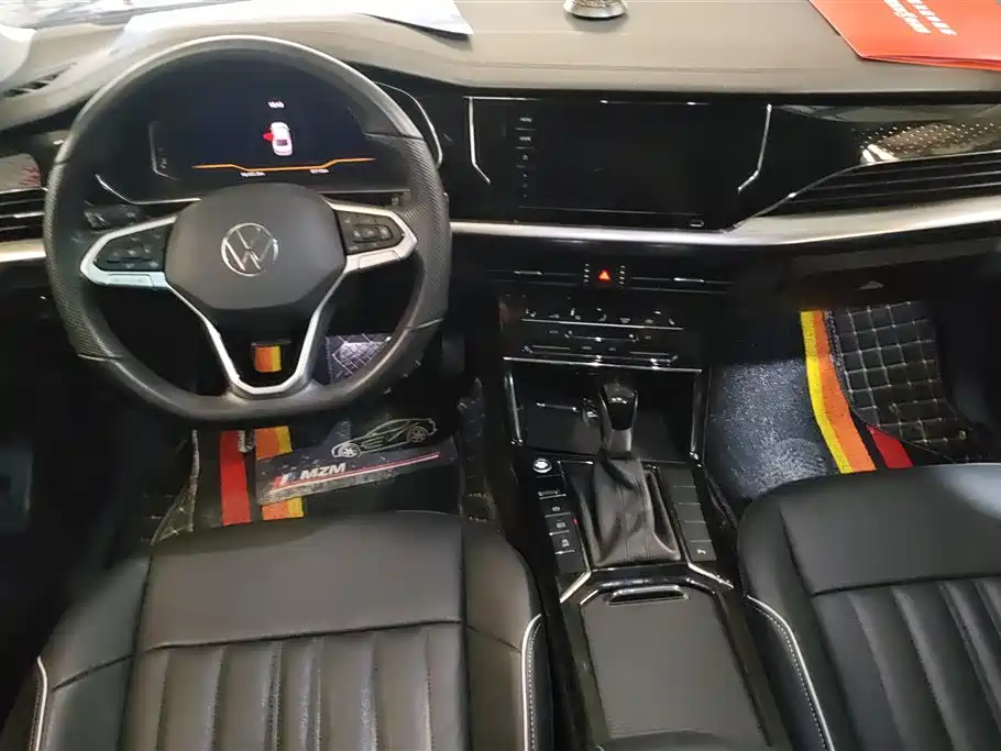 Volkswagen Passat 2022 330TSI Elite Edition фото 12