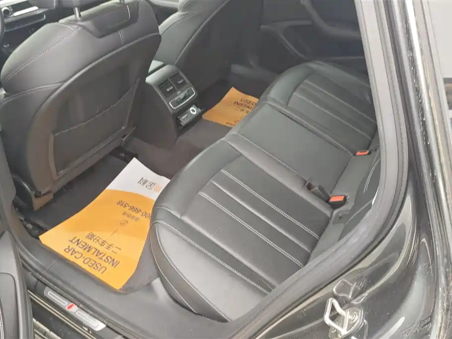 Audi A4L 2022 40 TFSI Luxury Dynamic фото 11