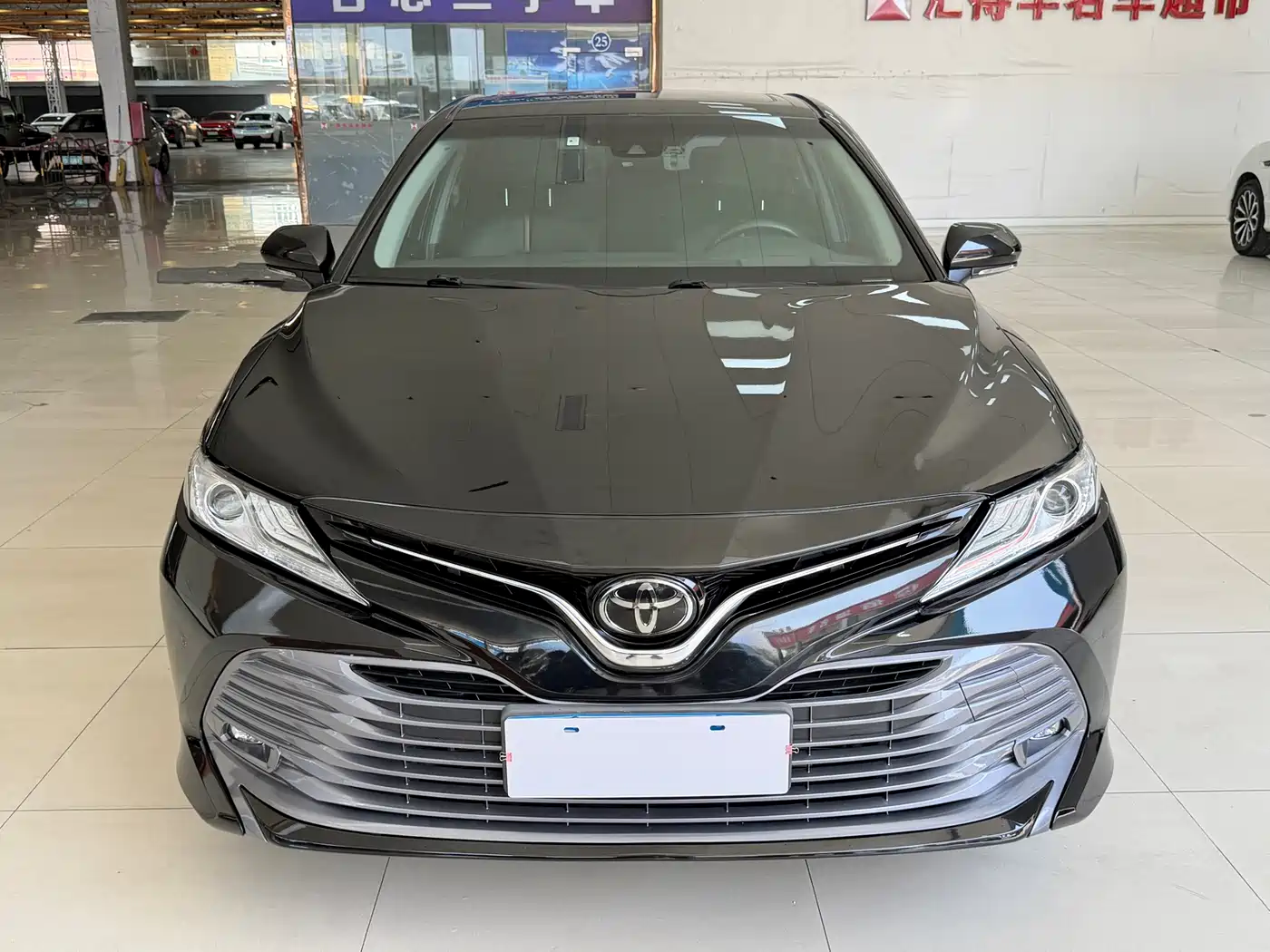 Toyota Camry 2021 2.0G Luxury Edition фото 2